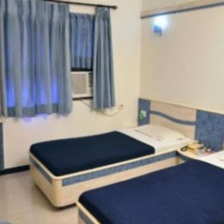 Hotel Everstar Rajkot Εξωτερικό φωτογραφία